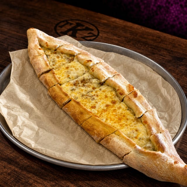 Pide Kiymali (Ground BEEF).